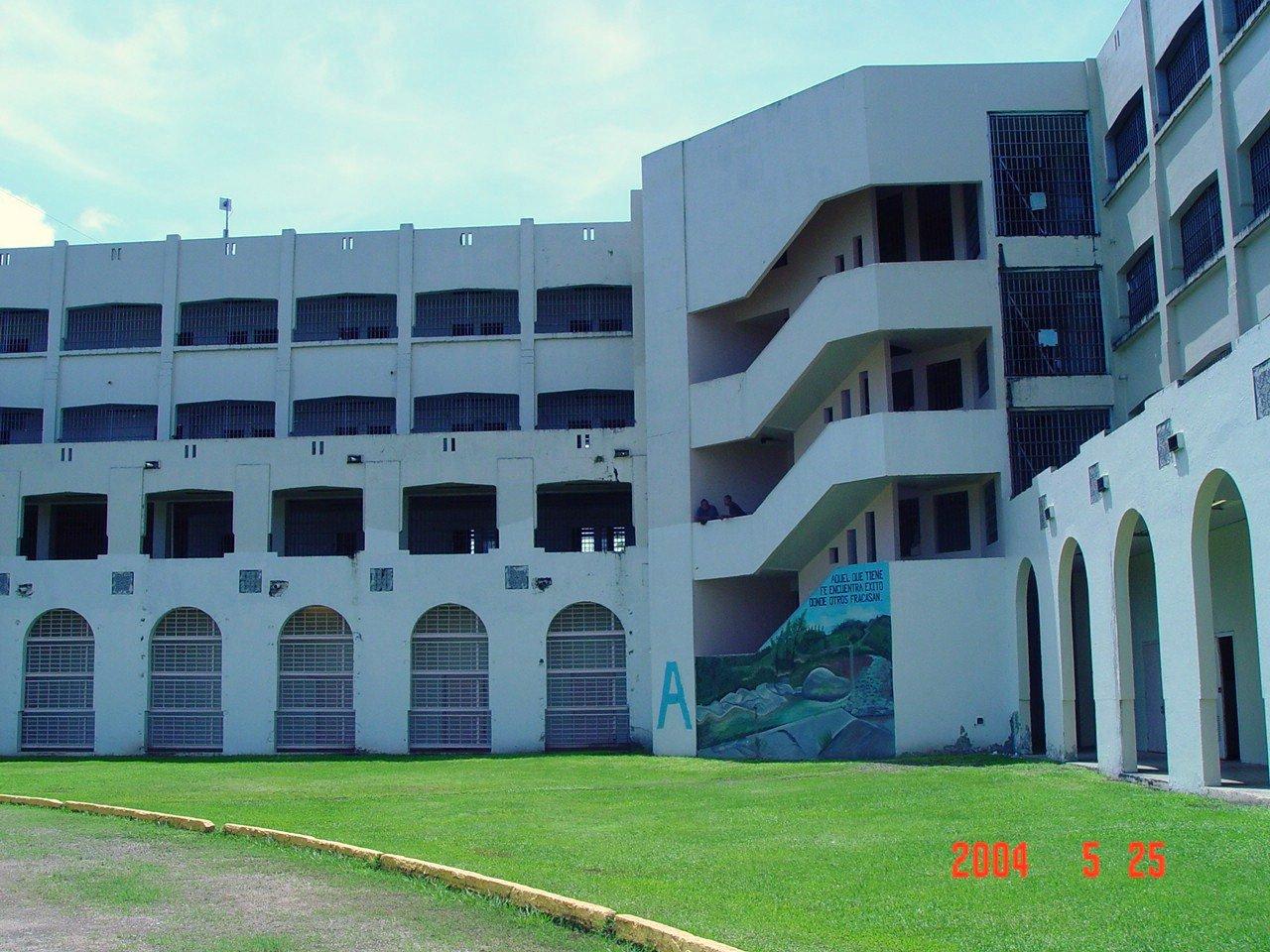 Antigua Penitenciaría Estatal de Río Piedras - Oso Blanco - San Juan (Río Piedras) - 2004 00111